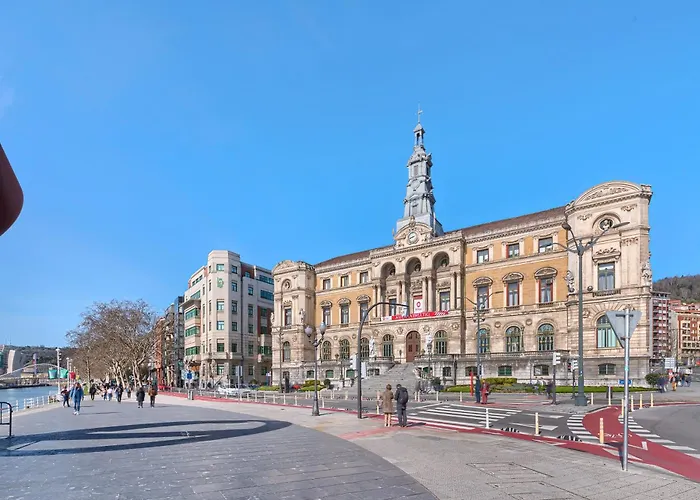 Ayuntamiento Cerca Del Casco Viejo & Parking * Μπιλμπάο