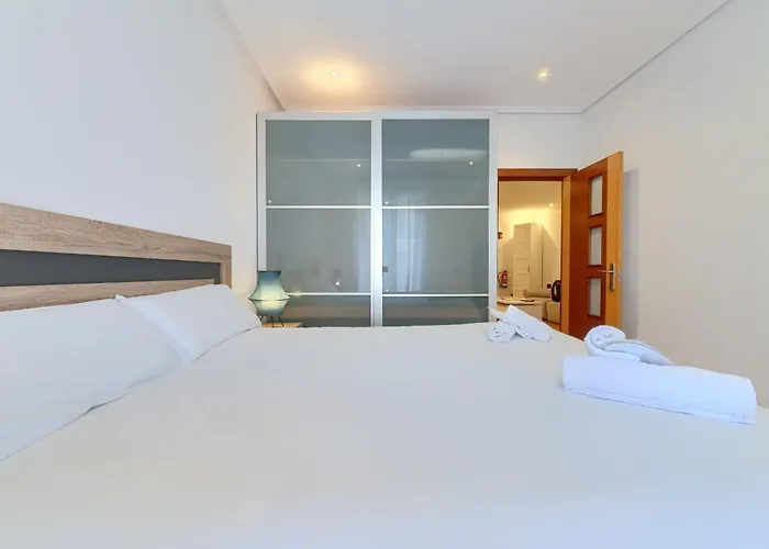 Ayuntamiento Cerca Del Casco Viejo & Parking شقة *